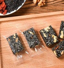將圖片載入圖庫檢視器 CHAFADO Sesames, Red Dates & Walnut Gum | 芝蔴紅棗核桃糕【香港製造.獨立包裝】
